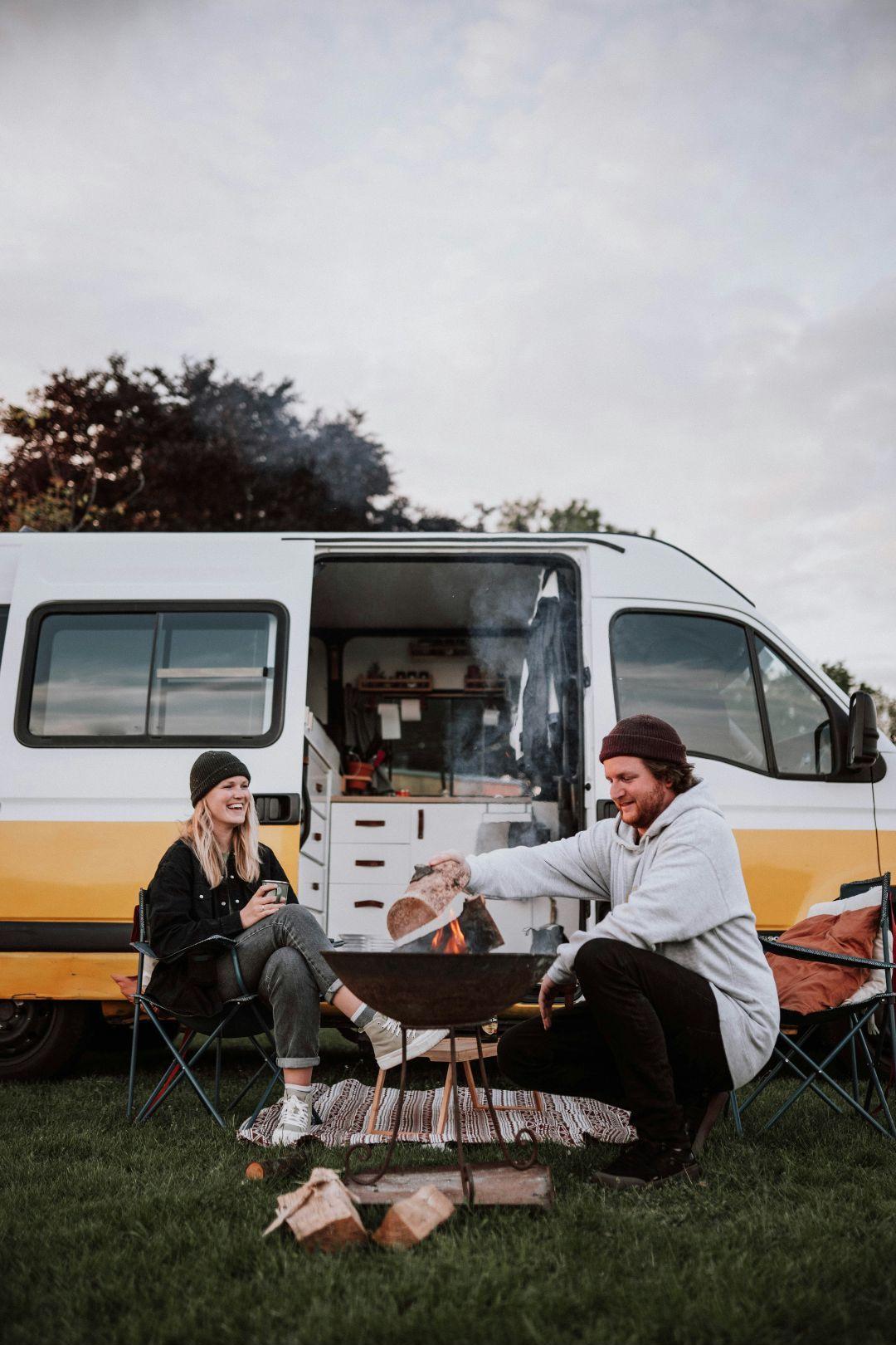 Victoria + Samuel — undangan digital minimalis